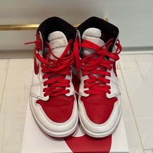 Nike Air Jordan 1 Retro High OG Size 8